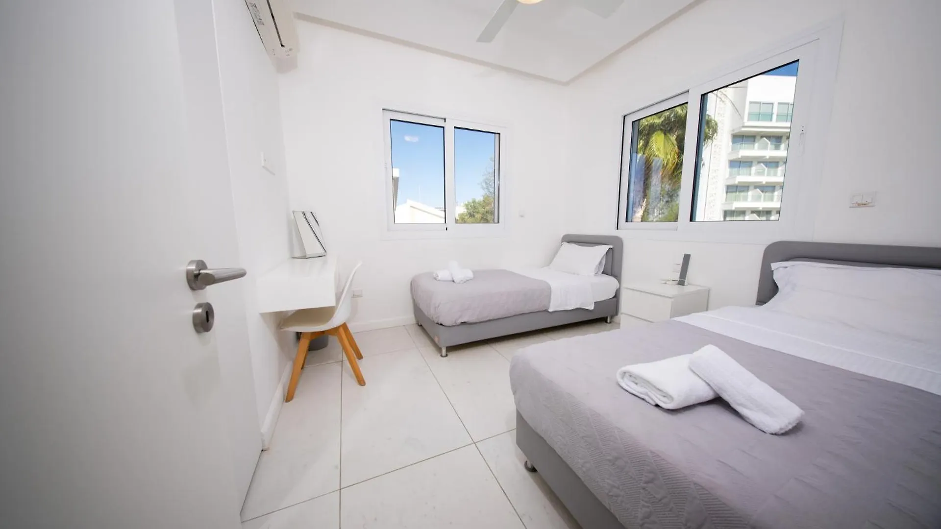 Sunset Family Villa, 1-Min Walk To Beach Protaras