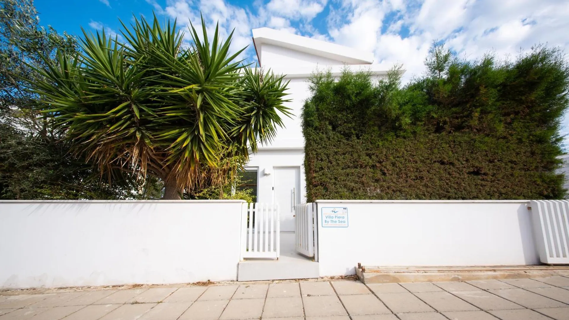 Sunset Family Villa, 1-Min Walk To Beach Protaras