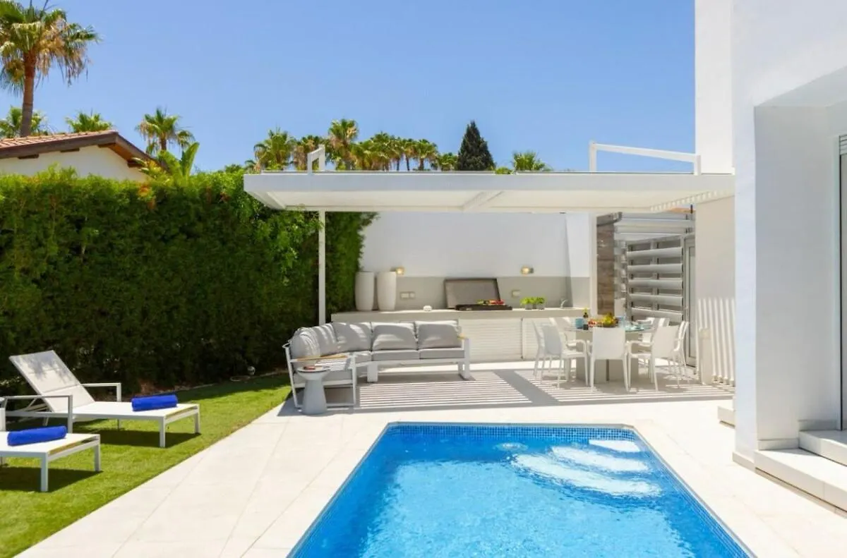 Sunset Family Villa, 1-Min Walk To Beach Protaras Villa